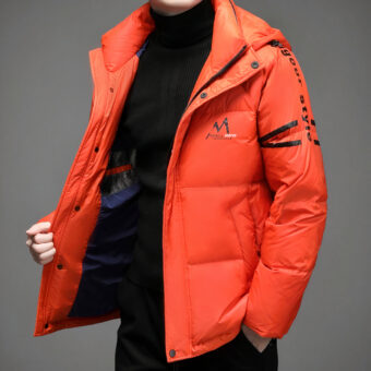 Stilvolle kurze Herren-Winterdaunenjacke mit Kapuze